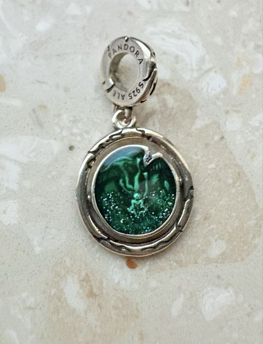 Pandora stranger things charms zawieszka