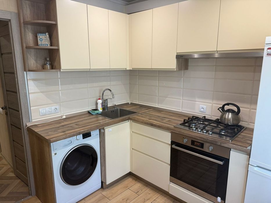 Продаж 2к квартири (епіцентр)