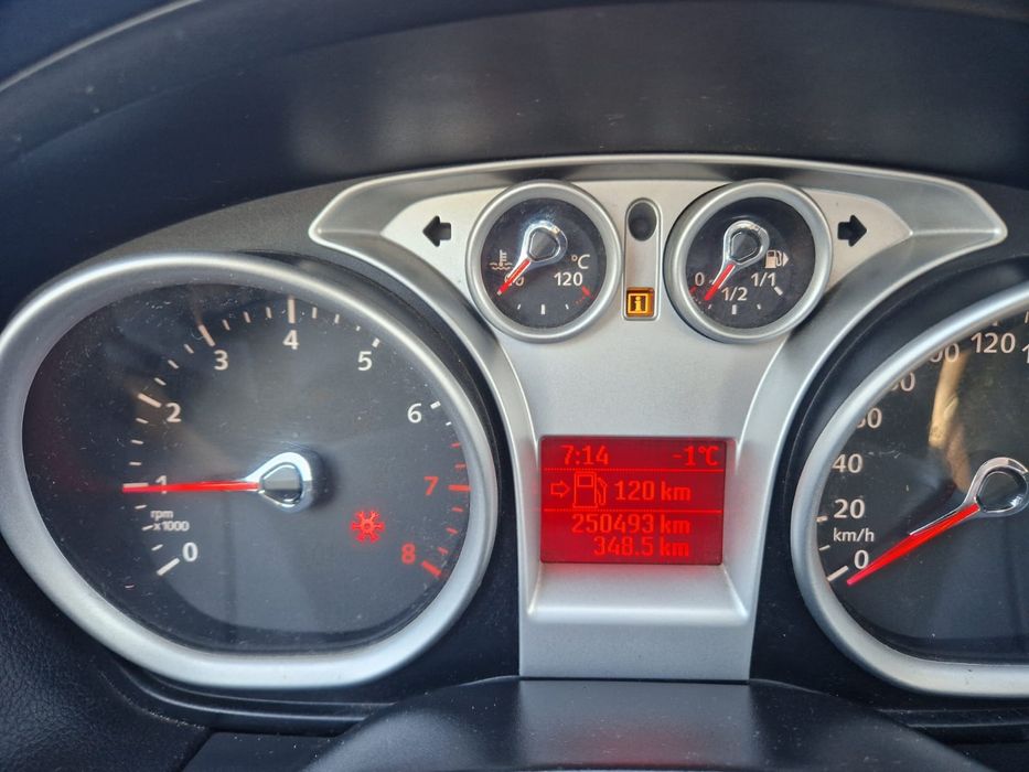 Ford Focus 1.6 benzyna gaz 2008