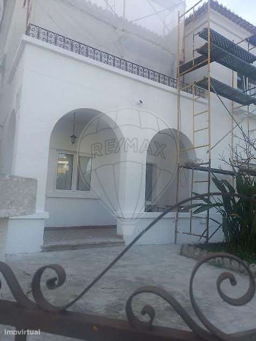 Moradia T6 para venda