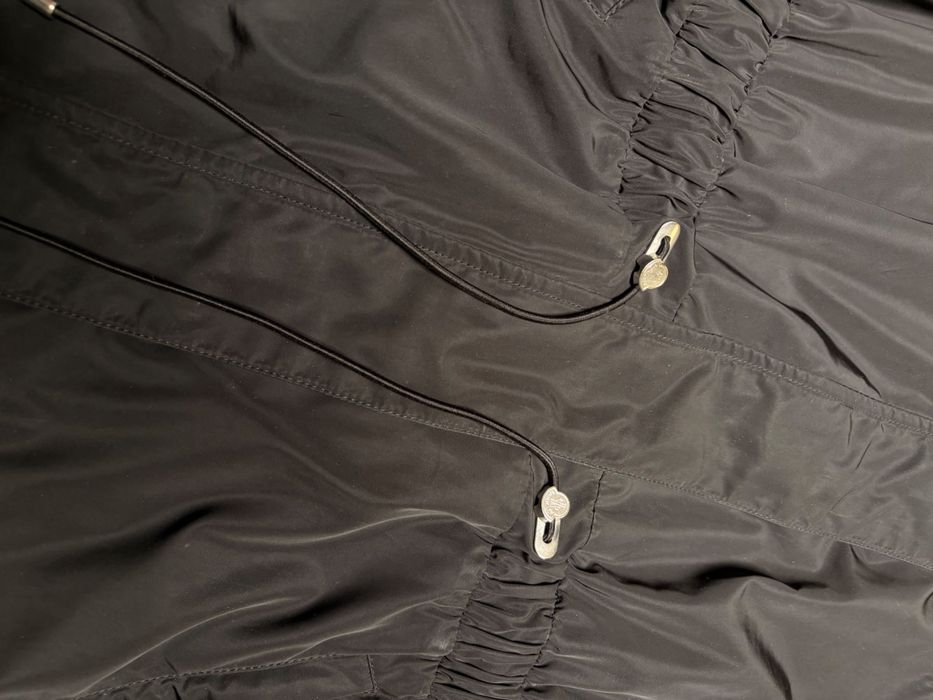 Kurtka damska Moncler Ocre – Czarna, Rozmiar S, Stan idealny