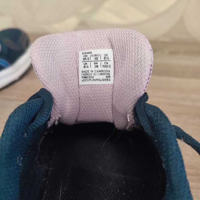 Жіночі кросівки Asics Gel jolt size 40/25.5