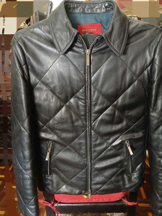 Blusão de pele de ovino Burberry preto