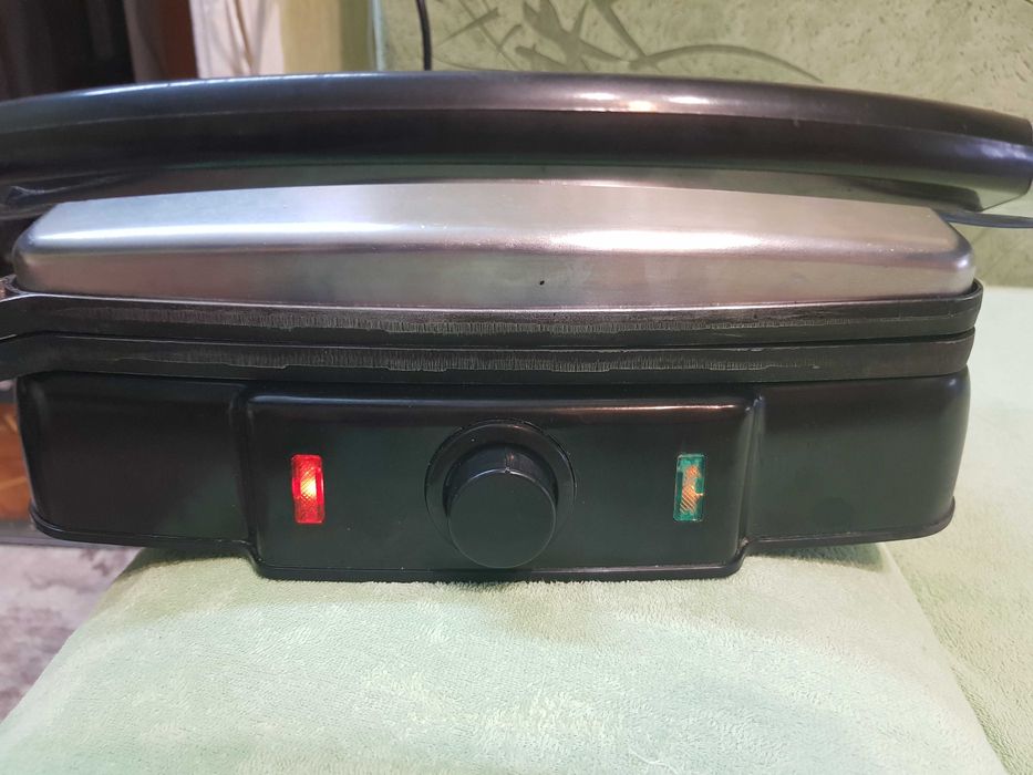 Электрогриль Saturn ST-EC1150 рабочая