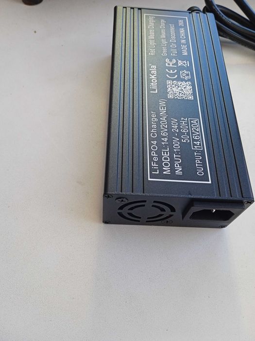 Зарядний пристрій LiitoKala в наявності новий LiFePO4 14,6V 20 A.