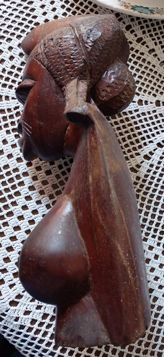 Busto de Negra - arte africana em madeira