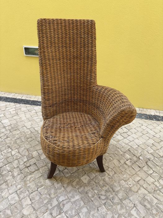 Cadeirão de bambú