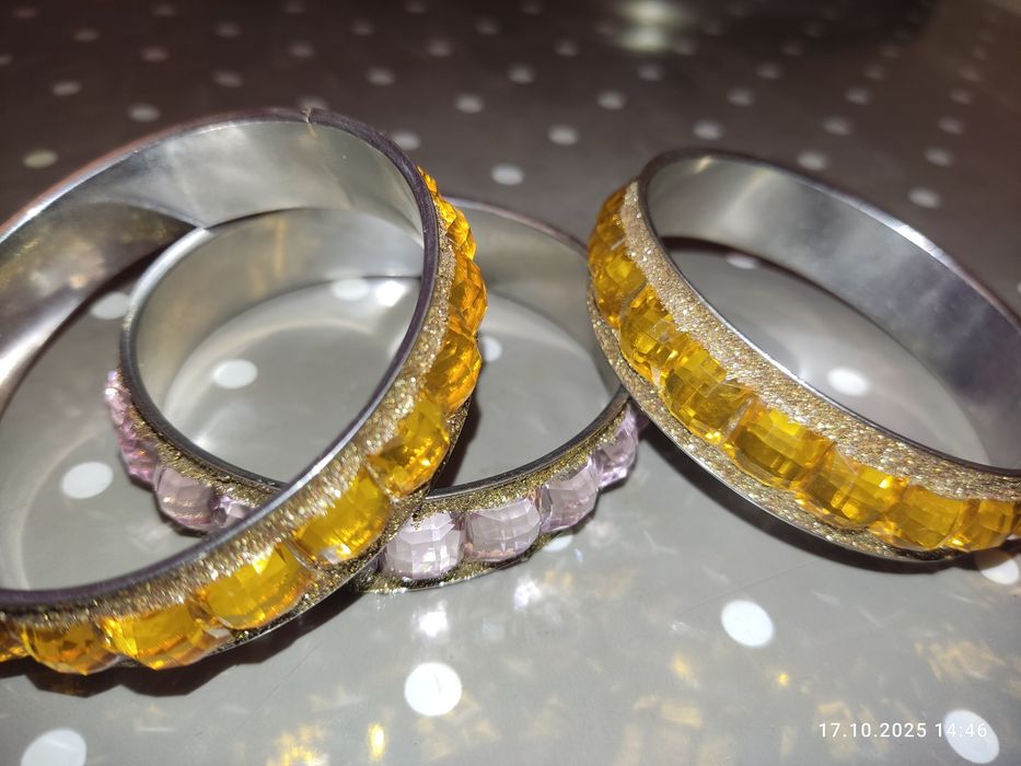 Браслеты на руку. Бижутерия.