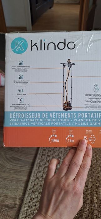 Parownica do ubran, firan, zaslon