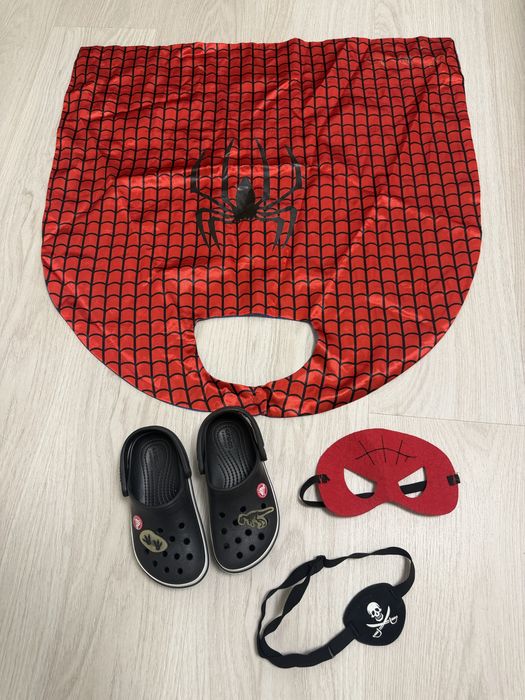 Crocs C 10 (16,5) з джибіцамі нові!  Людина павук , пірат