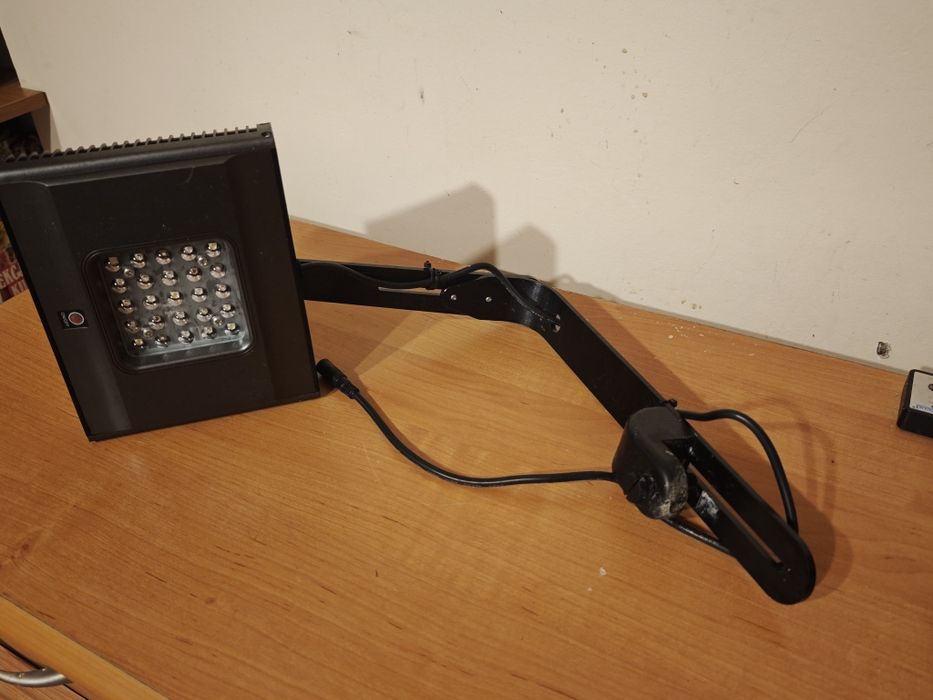 Lampa do akwarium morskiego Jebao AL-90