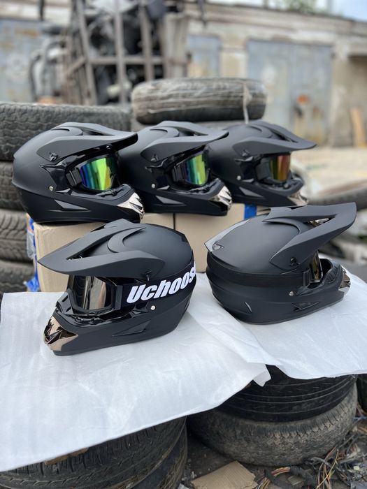 Мотошлем кроссовый эндуро