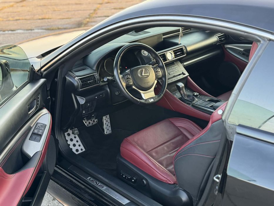 Lexus RC F Sport / Zamiana