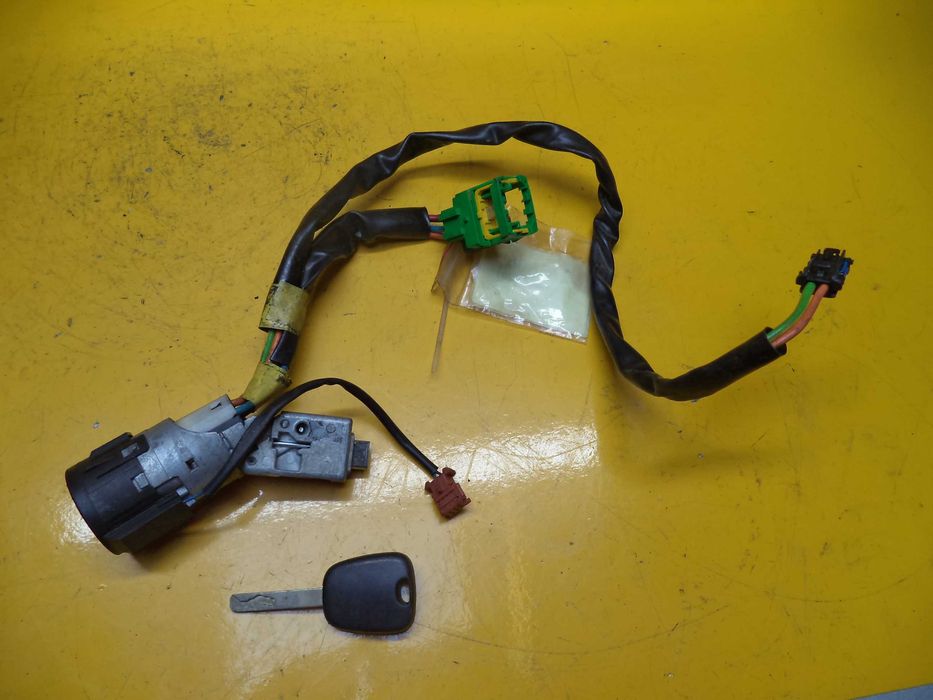 Замок зажигания Peugeot Partner Пежо 407 Citroen Berlingo Citroen C4