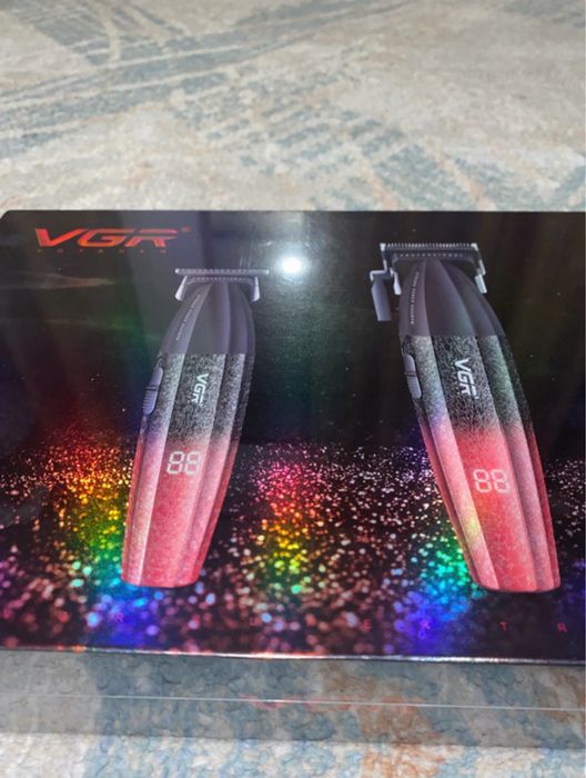 Máquinas de cortar cabelo VGR V-640 S2 (Clipper + Trimmer)