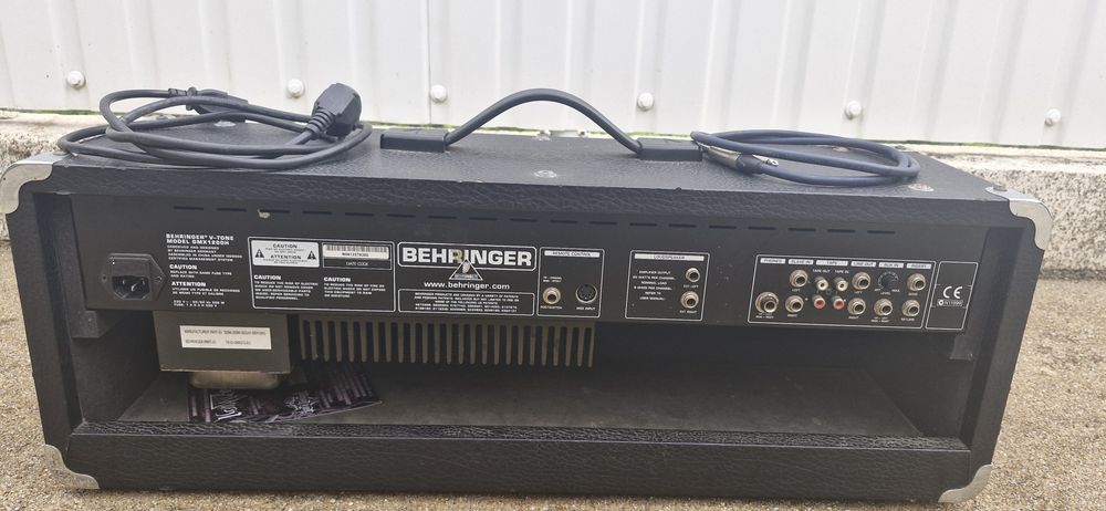 Behringer V-Tone GMX120H (Cabeço 120W)
