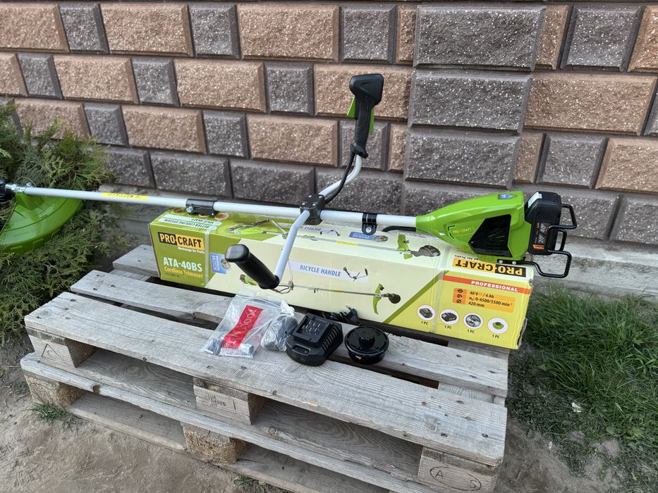 Акція! Акумуляторний тример Procraft ATA40BS + гілкоріз Procraft pka 45