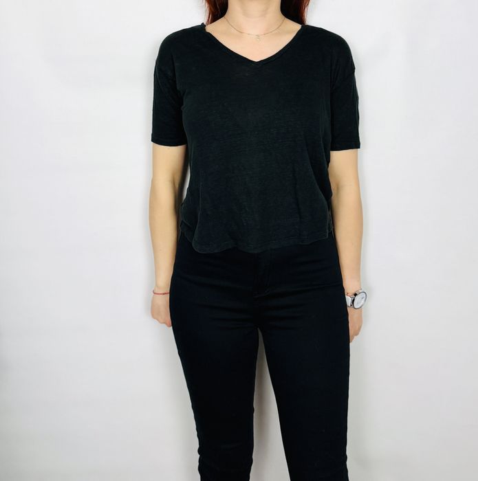 Czarny t‑shirt z dekoltem V XS 34