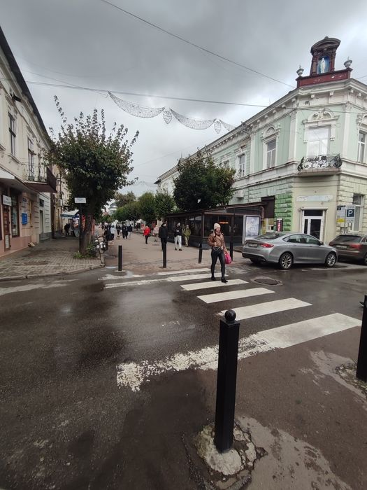 Продаж приміщення в центрі міста Коломия поруч музею Писанка.