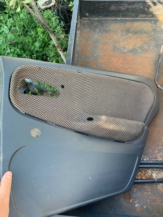 Продам сидіння та карти до ВАЗ 2109-2115