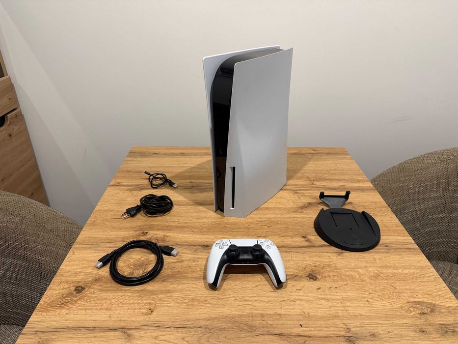 Okazja! Konsola PS5 z napędem + pad! Playstation 5! Super Stan !