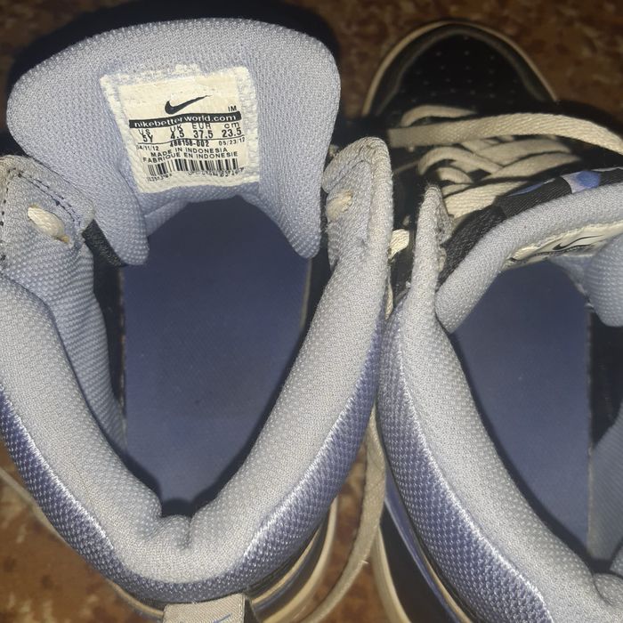 Кросівки Nike р.37,5