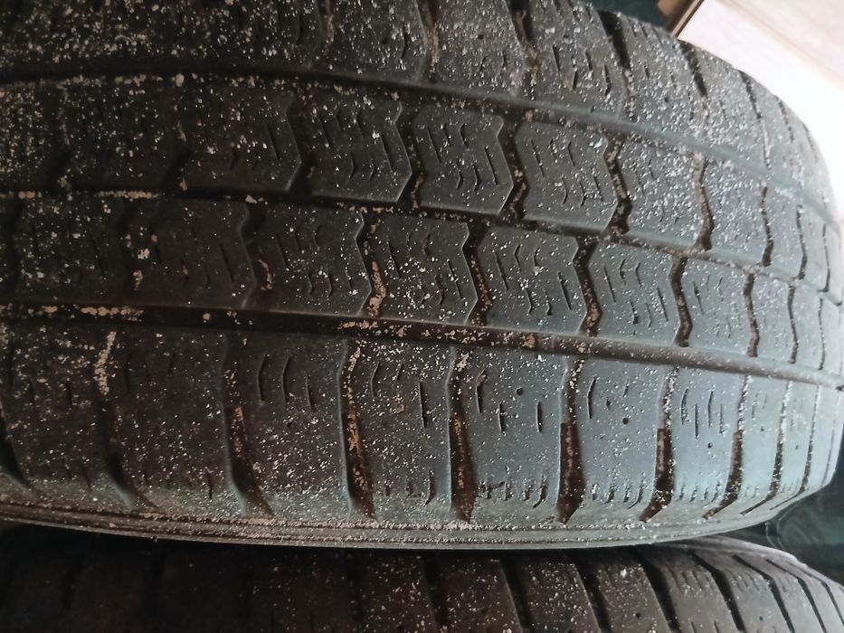 Автошини R16C/215/65