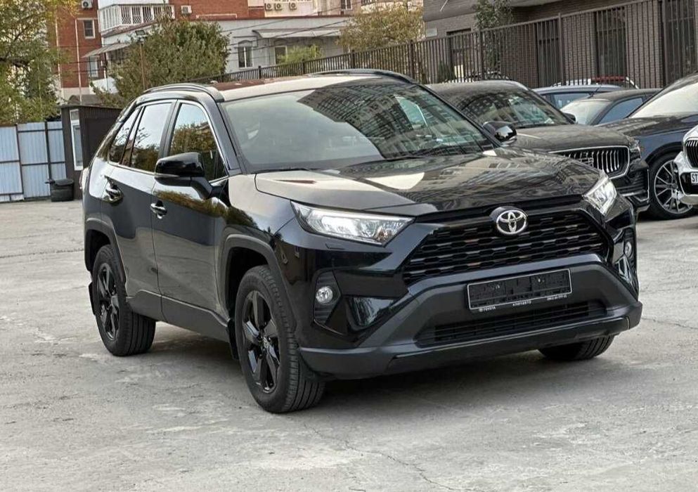 Toyota RAV4  2022 стан ідеал