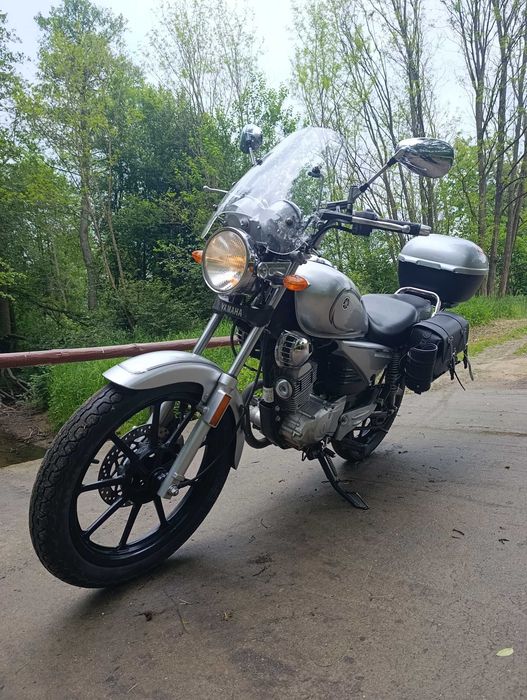 Yamaha YBR125 Custom