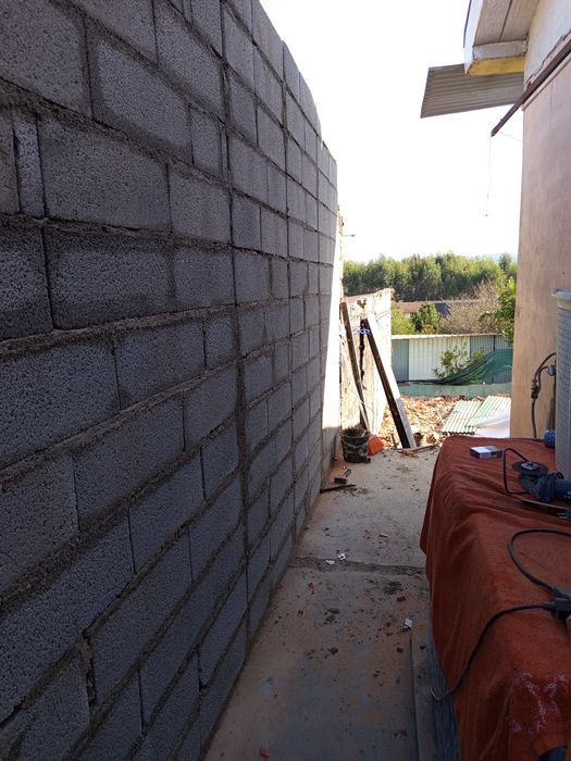 Cargas de Entulho, Terra, Madeira, Pladur, Limpeza de jardins, Pintura