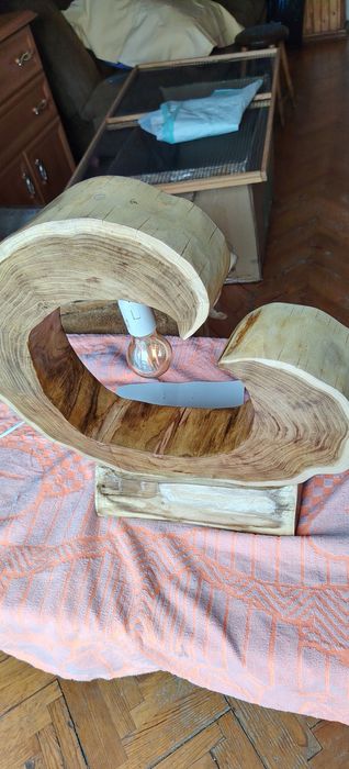 Lampa stołowa drewniana