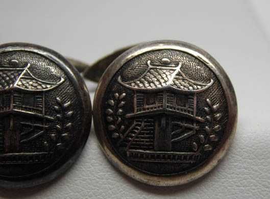 Srebrne spinki do koszuli pagoda pagody.