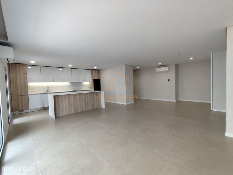 Apartamento T2 c/ garagem - Figueira da Foz
