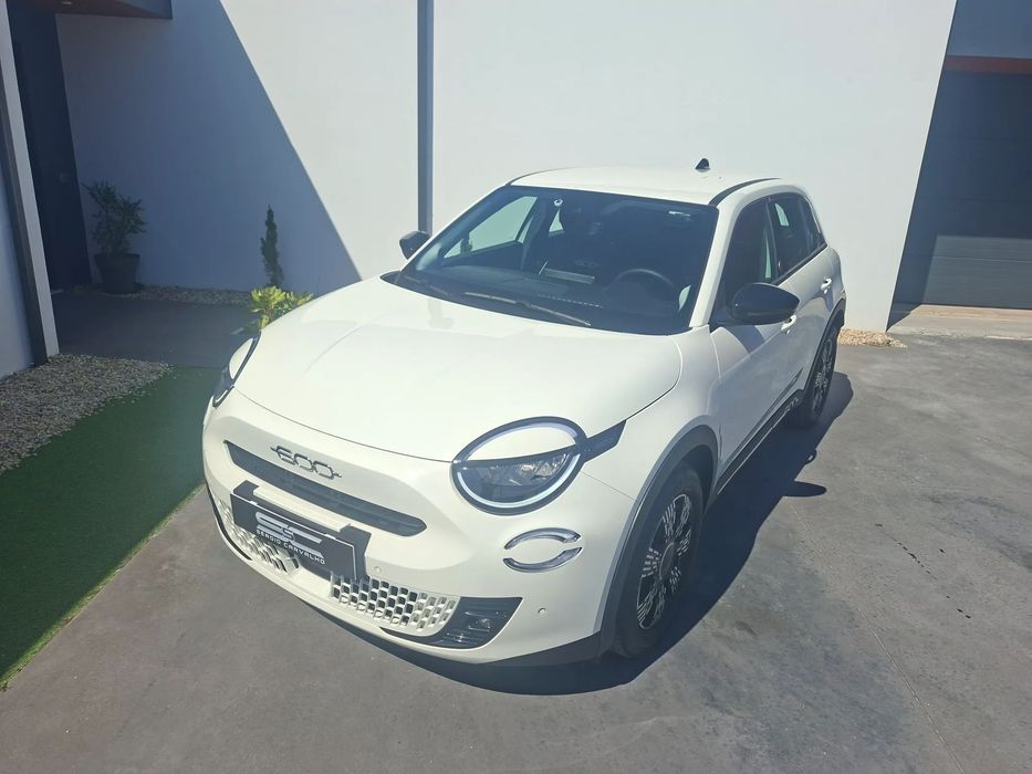 Fiat 600e 54 kWh (RED)