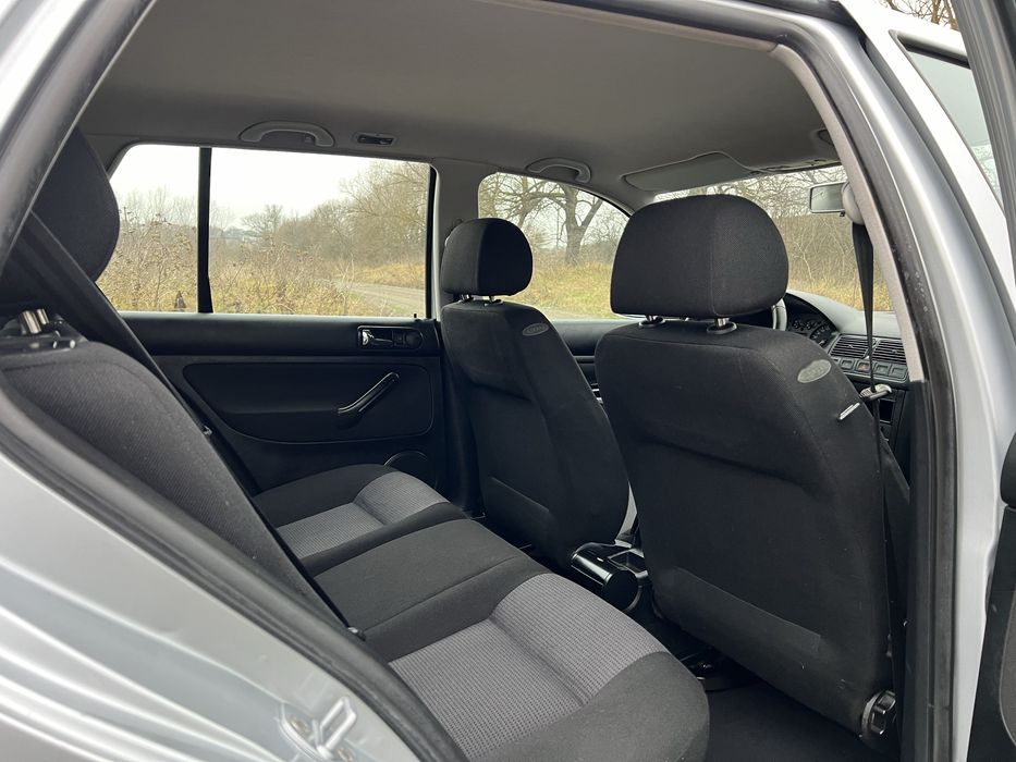 Продам VW Golf 1.6 бензин АВТОМАТ