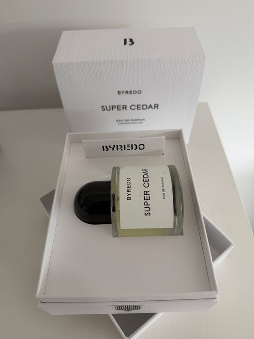 Vendo Perfume Byredo Super Cedar