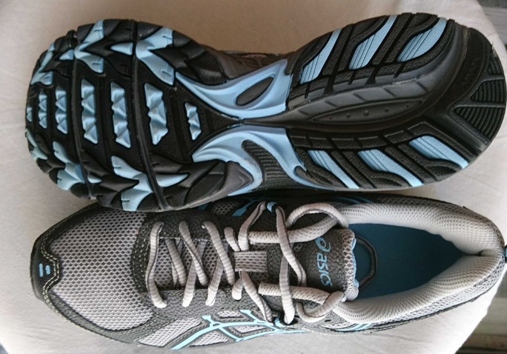 Asics novos tamanho 40