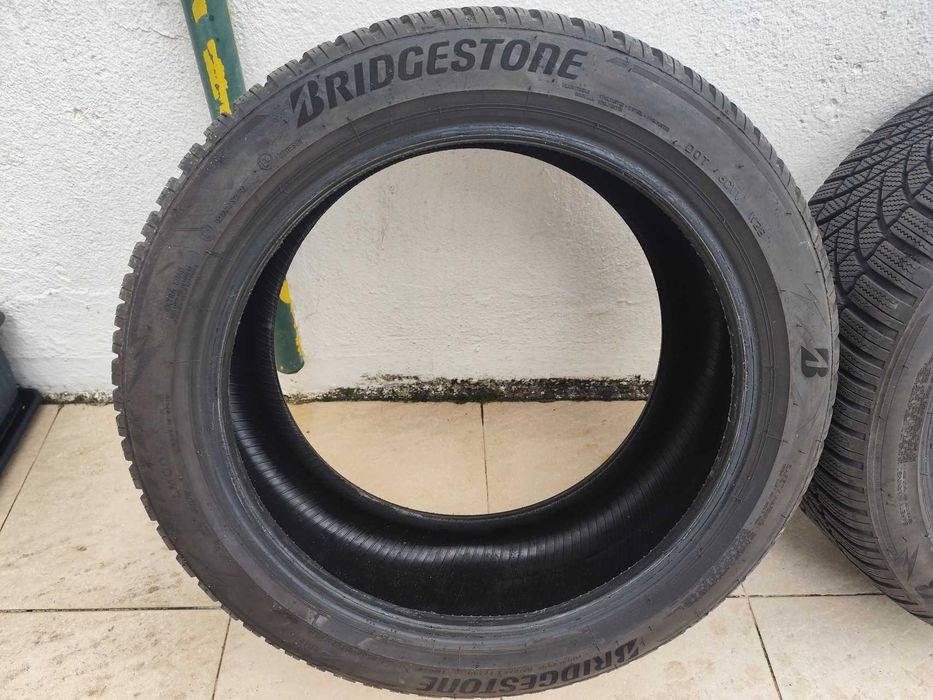 Bridgestone 235/45/R18 98V Extra Load-veiculo electrico- Blizzak LM005 Fabricados em Agosto 2024