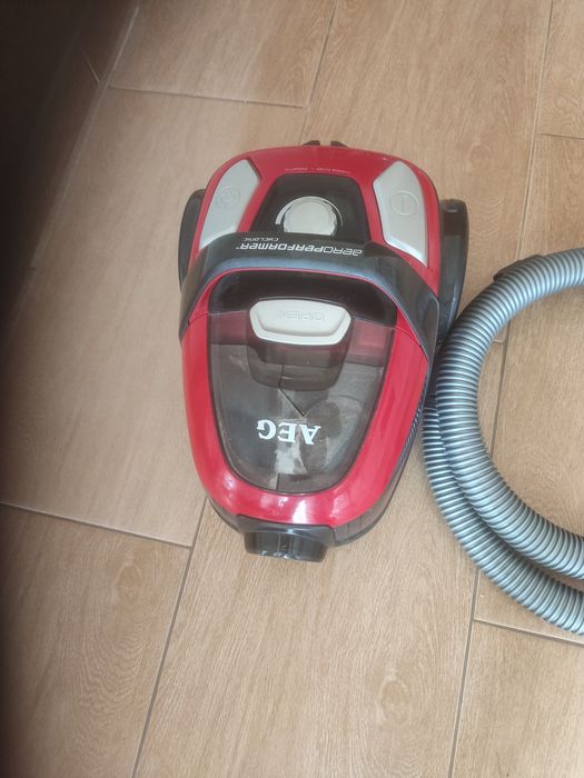 Aspirador AEG Completo