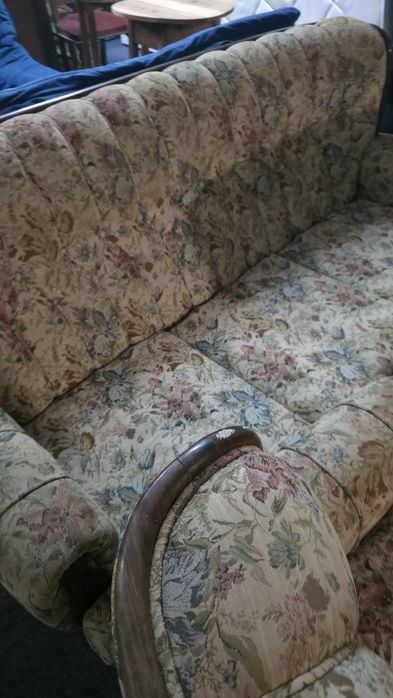 Conjunto de três sofás