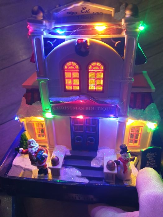 Новорічний декор будинок Санти ваза