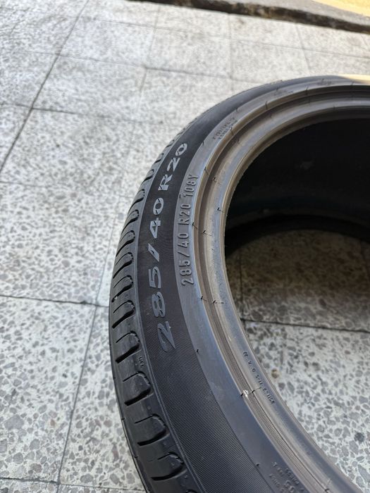 Pneus semi-novos 285/40R20