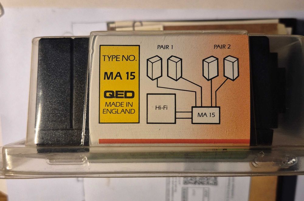QED 2 Way Parallel Speaker Switch