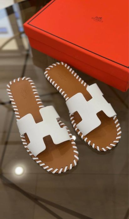 Капці від Hermes