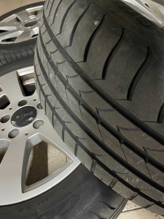Jantes Mercedes Benz R16 com pneus como novos