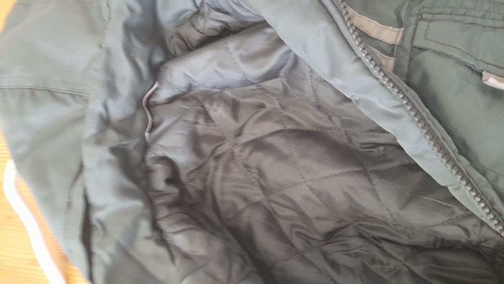 Дитяча осіння курточка