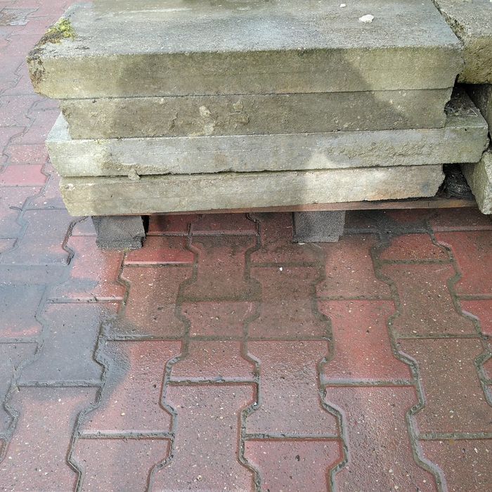 Obrzeże 8x30x100  6zł/szt
