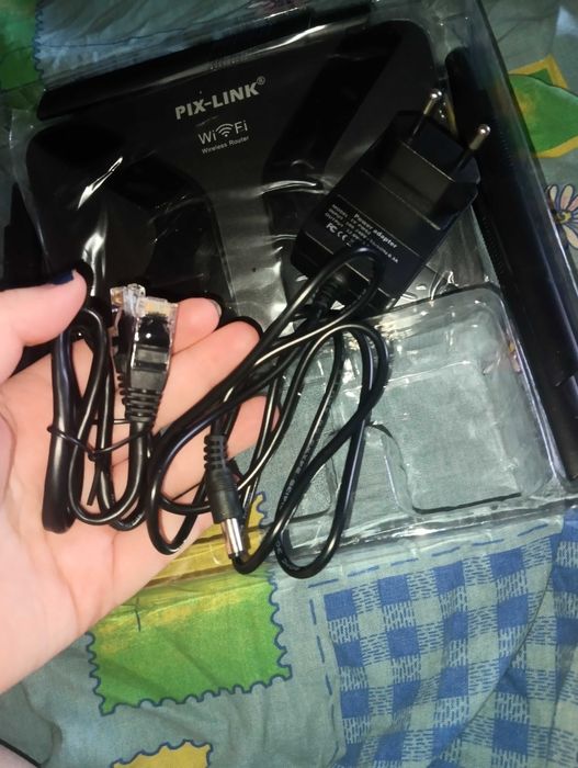 Продам PIX-LINK 300Mbps Wireless-N Router