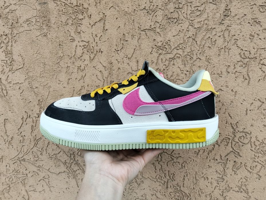 NIKE Кросівки оригінал