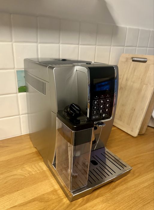 Ekspres do kawy DeLonghi Dinamica